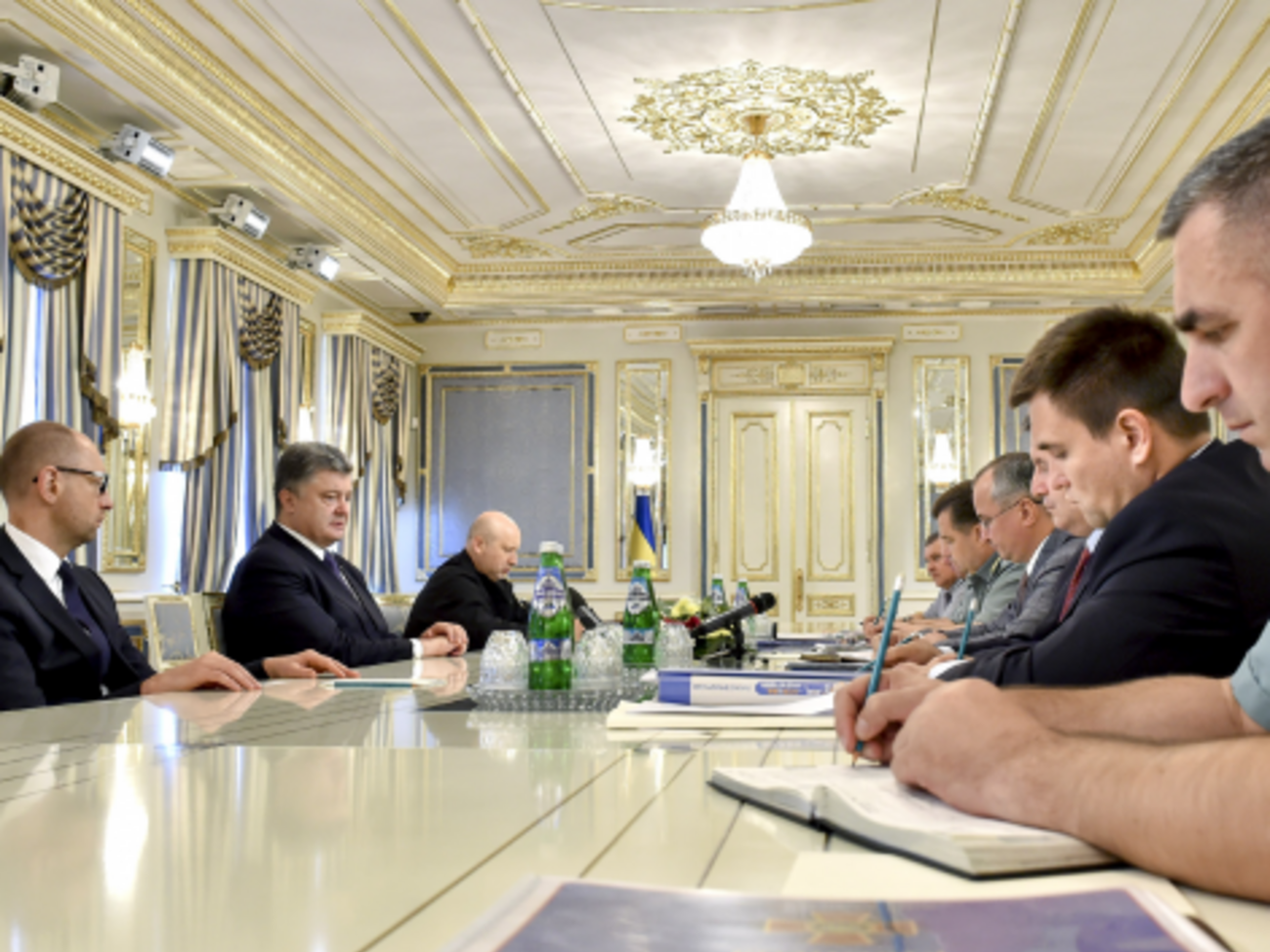 Петр Порошенко провел заседание Военного кабинета СНБО