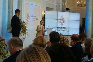 Джемилев приехал в Варшаву