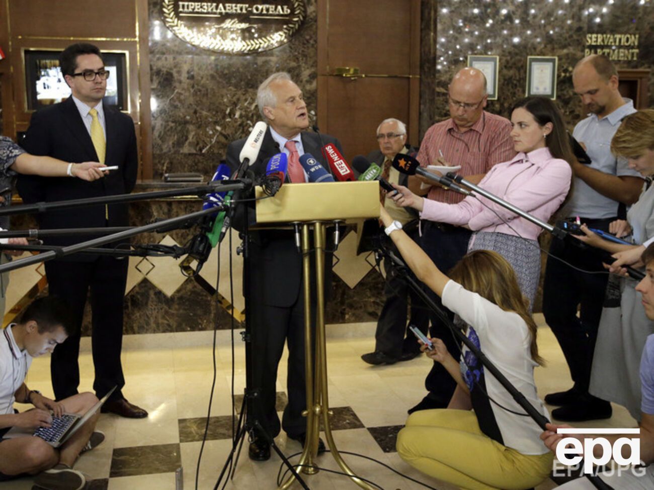 Спецпредставитель ОБСЕ на переговорах в Минске Мартин Сайдик