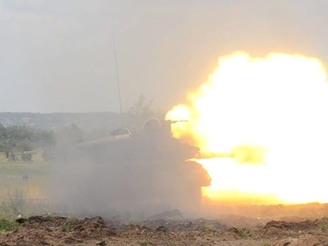 Госпогранслужба:&nbsp;Боевики обстреляли блокпост "Марьинка" из танка