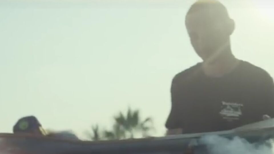 Скриншот видео