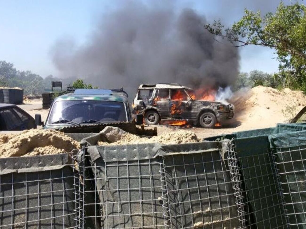 Булатов: Опорный пункт "Фасад" в Счастье уже третий день подряд обстреливают