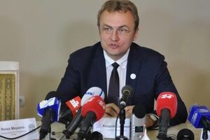 Андрей Садовый заявил, что обстрелы его дома во Львове до сих пор не расследованы