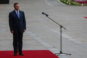 Виктора Януковича вызвали на допрос к начальнику отдела специальных расследований ГПУ Юрию Безщасному