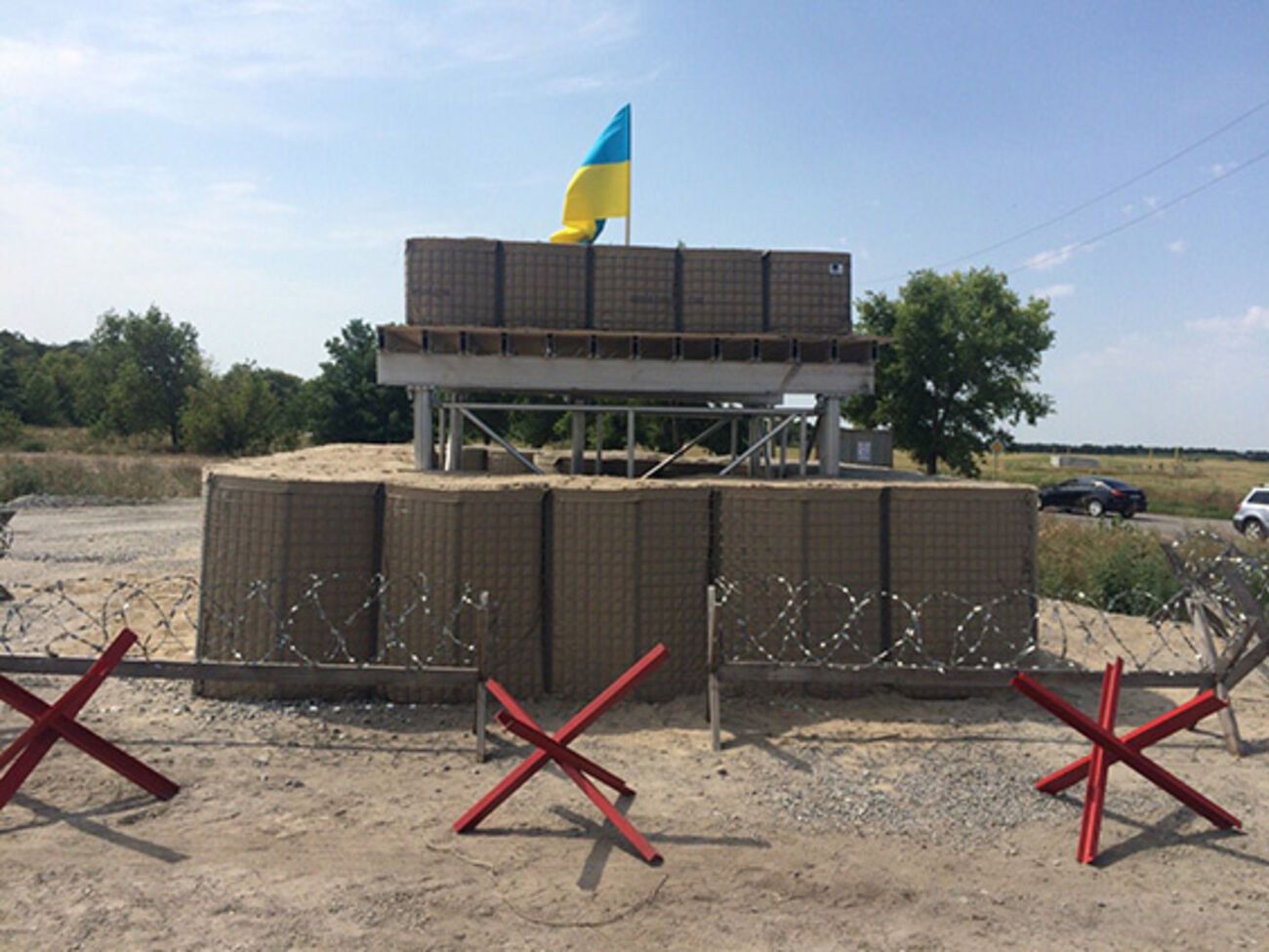 По данным милиции, собрать такой блокпост четыре человека могут за три часа