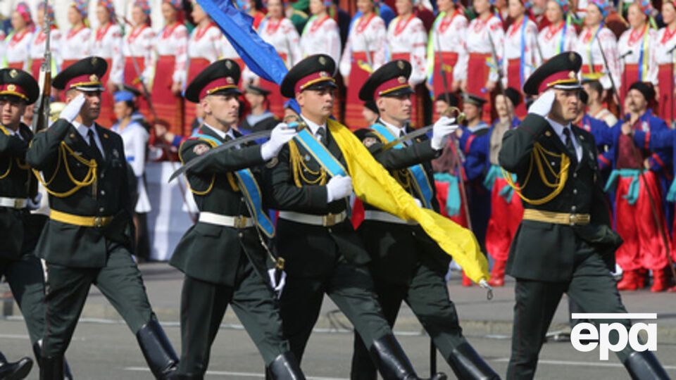 На параде военной техники не будет