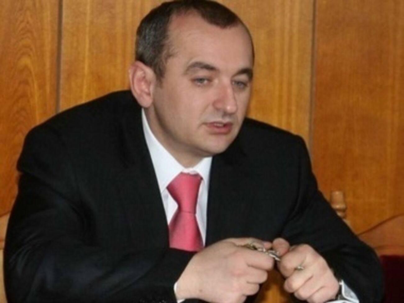 Матиос: Кроме Герасимова, суд разрешил арестовать еще 10 российских военных