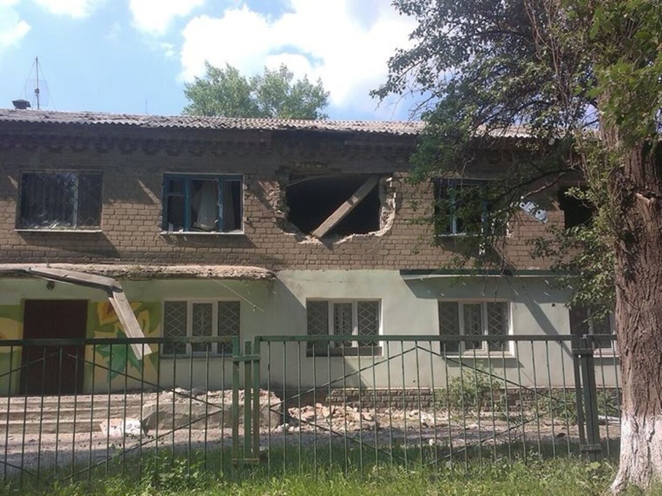 Боевики постоянно обстреливают Авдеевку