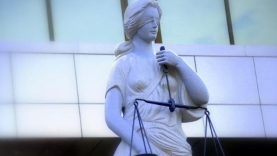 Высший совет юстиции приостановил рассмотрение заявлений об увольнении судей, подозреваемых в сотрудничестве с "ДНР" и "ЛНР"