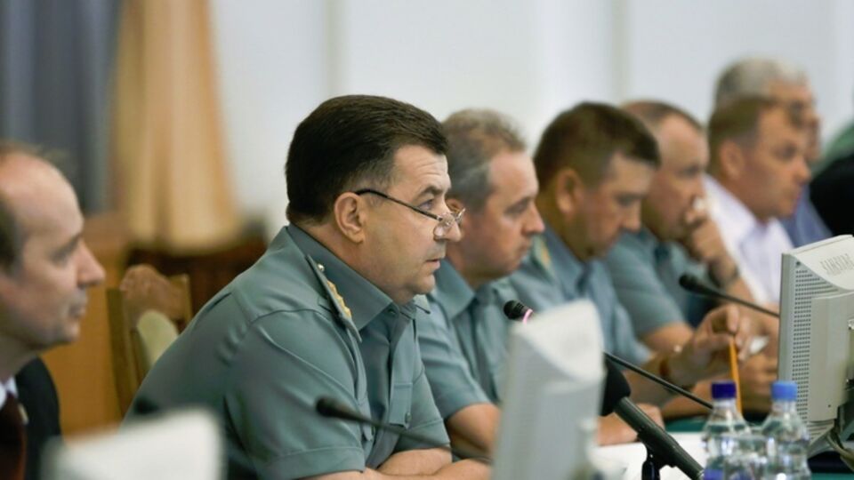 Полторак пообещал сделать кадровые выводы по работе отдельных чиновников Минобороны