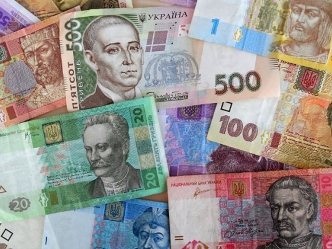 Субсидии, по данным Розенко, оформили более 2 млн семей