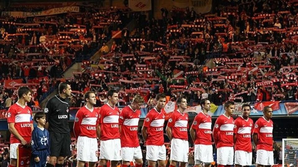 Команда "Спартак" не привыкла к молчащим трибунам на своих матчах