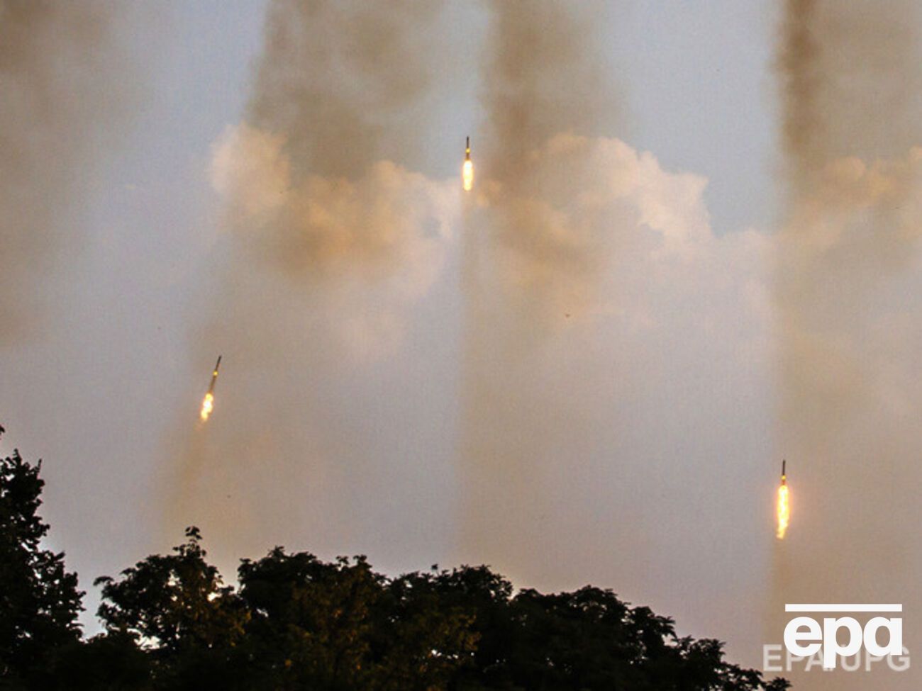 Позиции сил АТО в районе Мариуполя подверглись массированным обстрелам