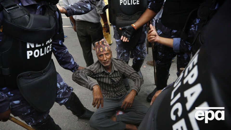 За последние сутки в Непале погибли пятеро протестующих