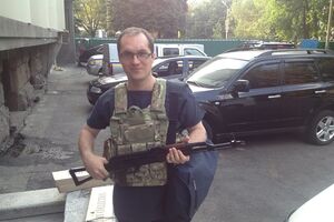 Журналист Бутусов: Нужно отличаться от РФ не количеством танков и подлодок, а качеством принятия решений