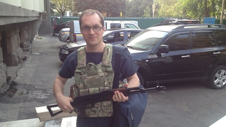 Журналист Бутусов: Нужно отличаться от РФ не количеством танков и подлодок, а качеством принятия решений