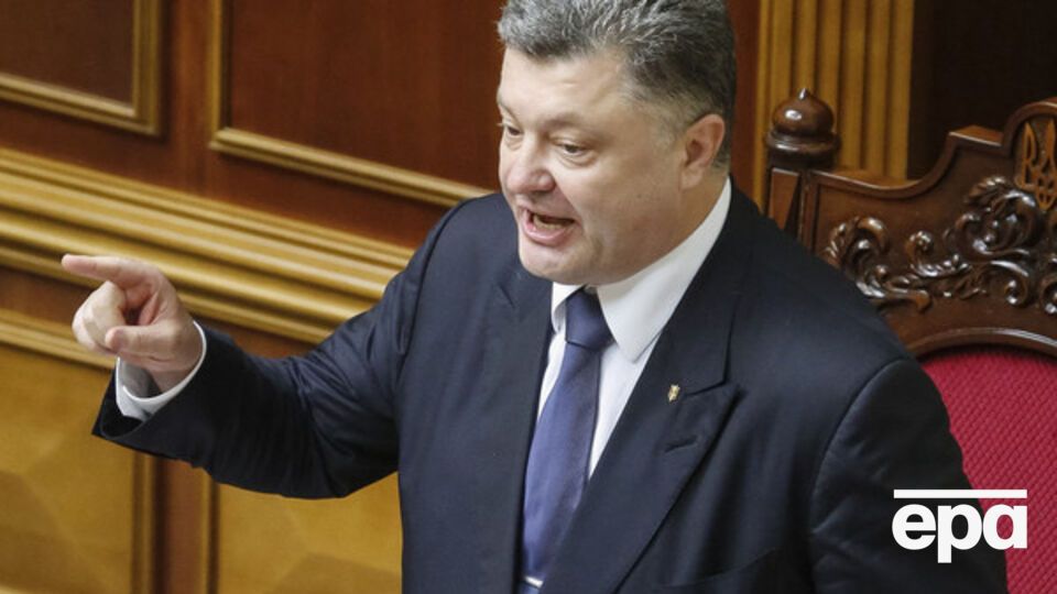 Год назад западные партнеры отказывались представить военную помощь Украине, заявил Порошенко