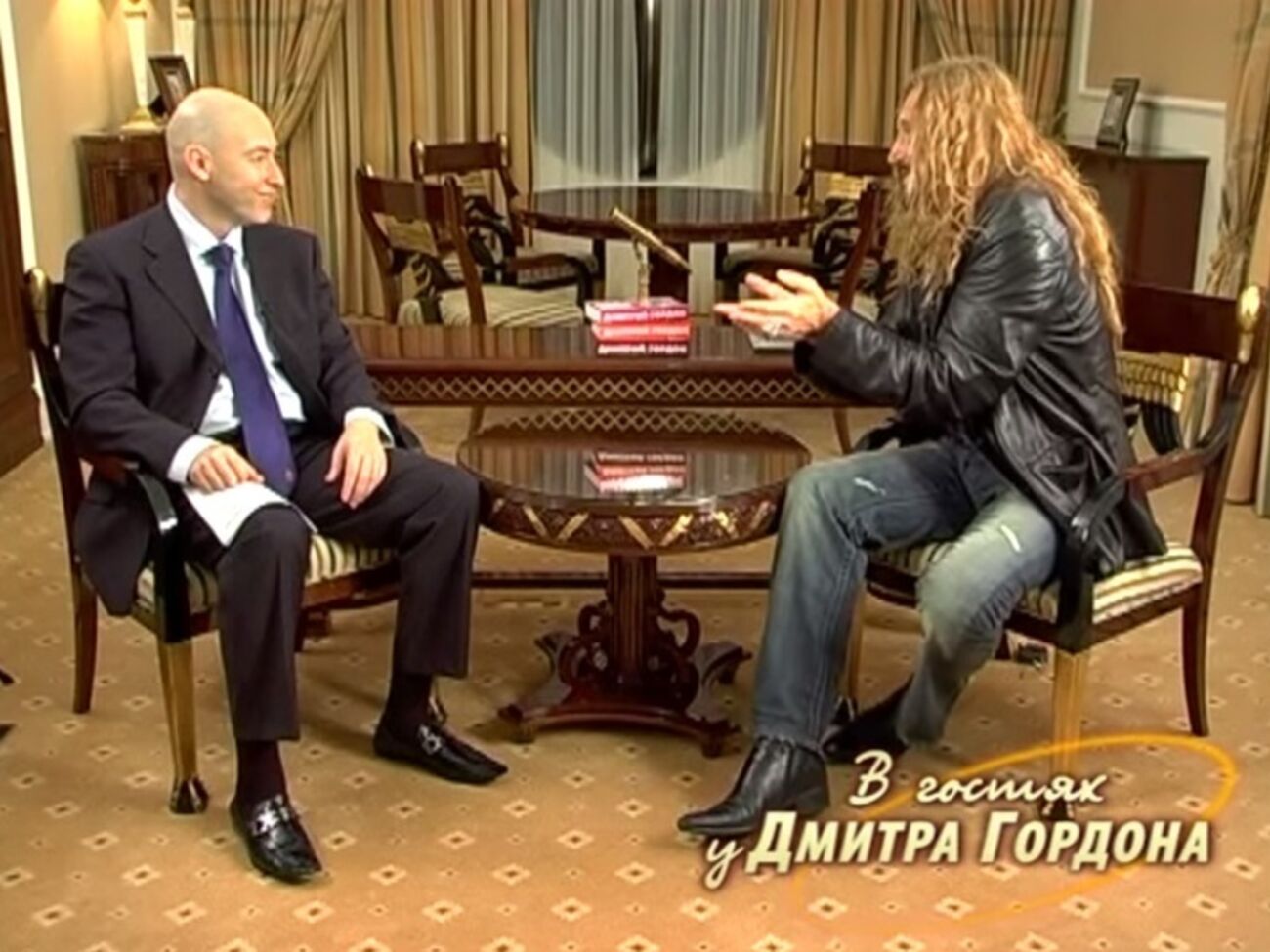 Никита Джигурда: Приезжаю с гастролей, долго не открывают. Потом появляется жена Марина: "Я тебя впустить не могу"