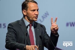 Сикорский: Противотанковое вооружение должно быть размещено в Польше или Румынии