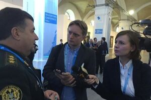 Министр обороны Полторак выразил уверенность в боеготовности украинской армии