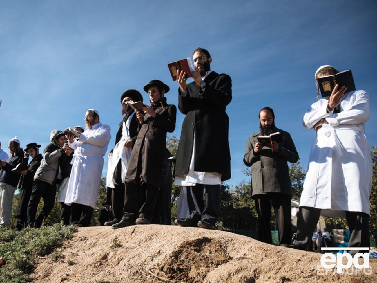 Хасиды в Умани собирают деньги для АТО