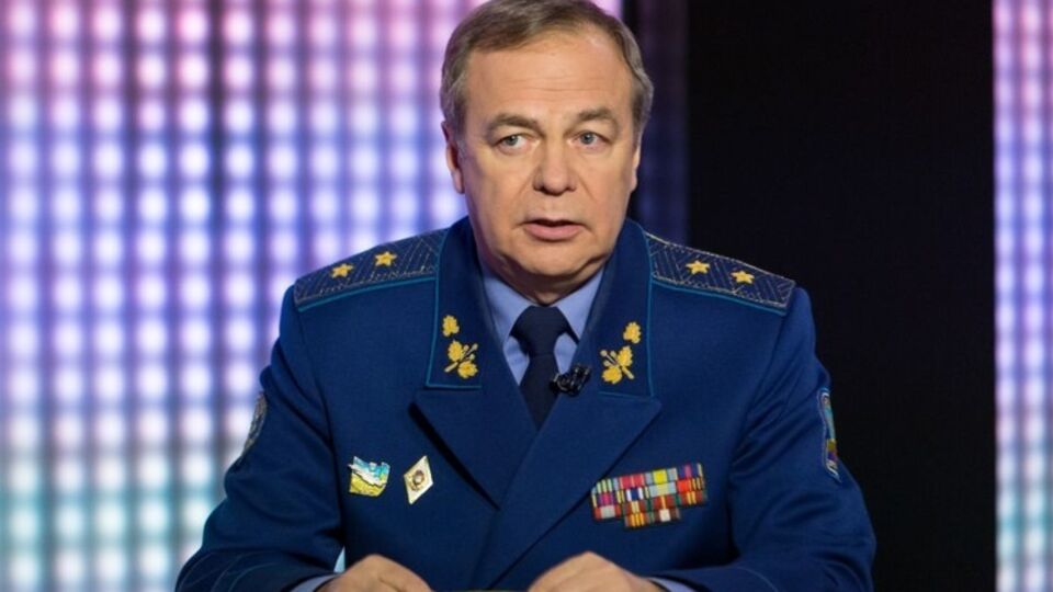 Генерал Романенко: Маккейн нюхал порох и знает, что такое война. Он сказал, что украинцы воюют с техникой прошлого века