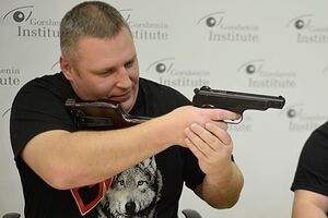 Янголенко обвиняют в подготовке покушения на главу МВД