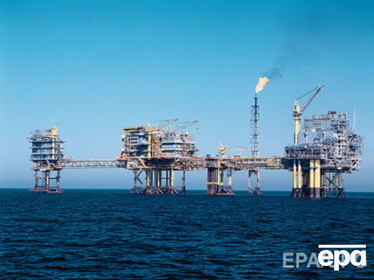 Цена на нефть опять поползла вниз