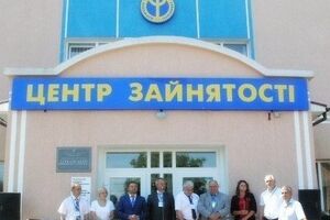 Глава тендерного комитета должен был посодействовать коммерческой структуре при проведении госзакупок