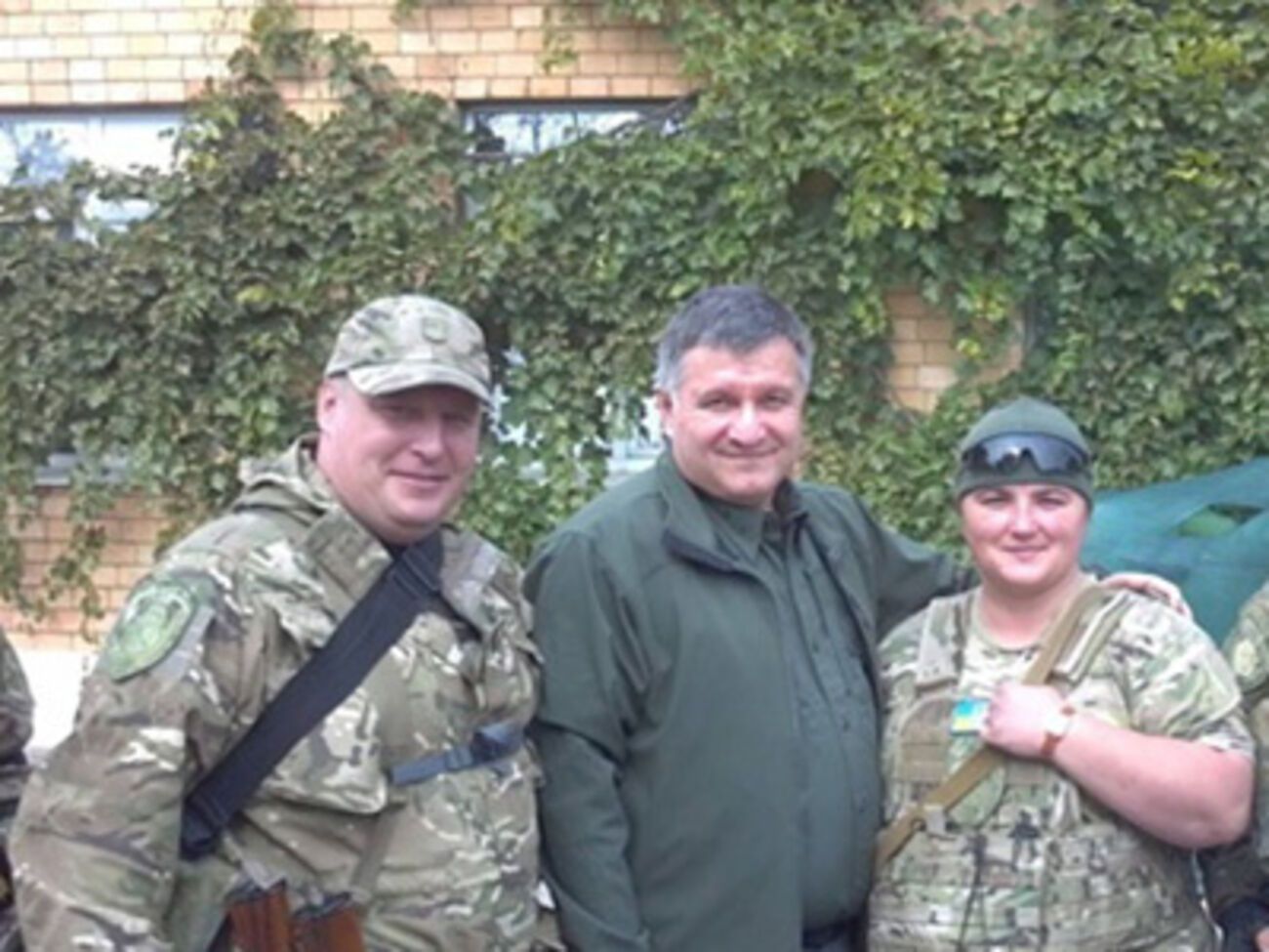 Арсен Аваков с Андреем Янголенко и его женой Инной летом 2014 года