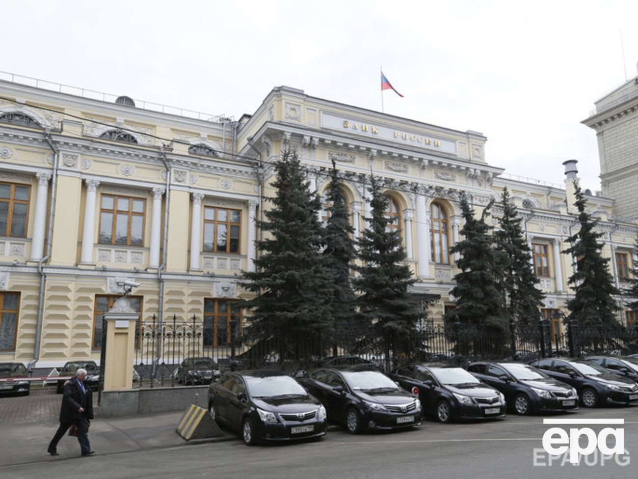 Прибыль банковского сектора в России упала почти в восемь раз