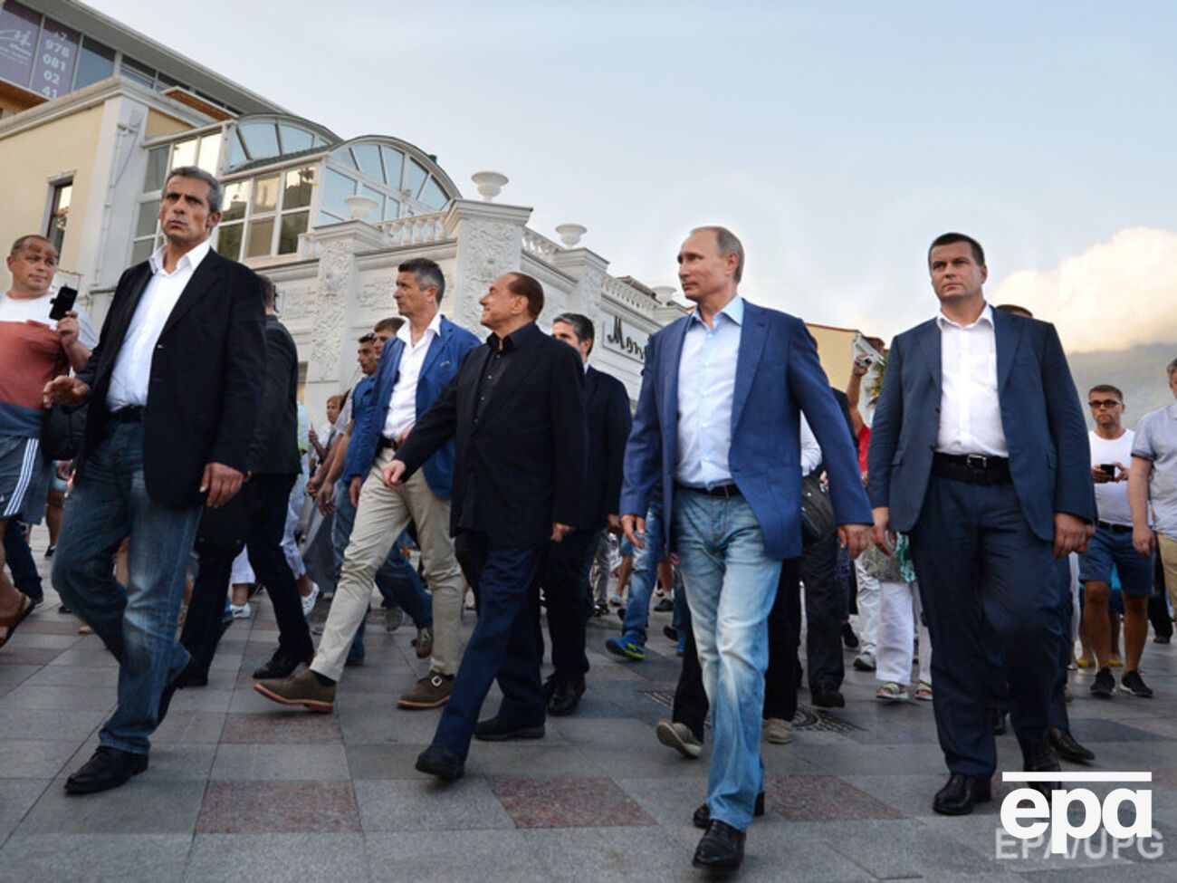 Путин: Мы душой и сердцем с Донбассом, но такие вопросы на улице не решаются