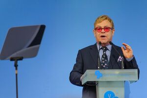 Элтон Джон: Законы, защищающие права человека, способствуют развитию бизнесу. Они способствуют разнообразию