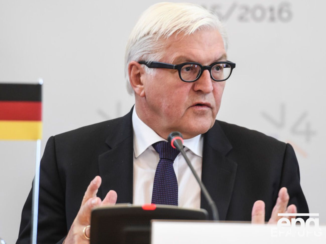 Франк-Вальтер Штайнмайер: Вопросу выборов на Донбассе министры уделят особое внимание