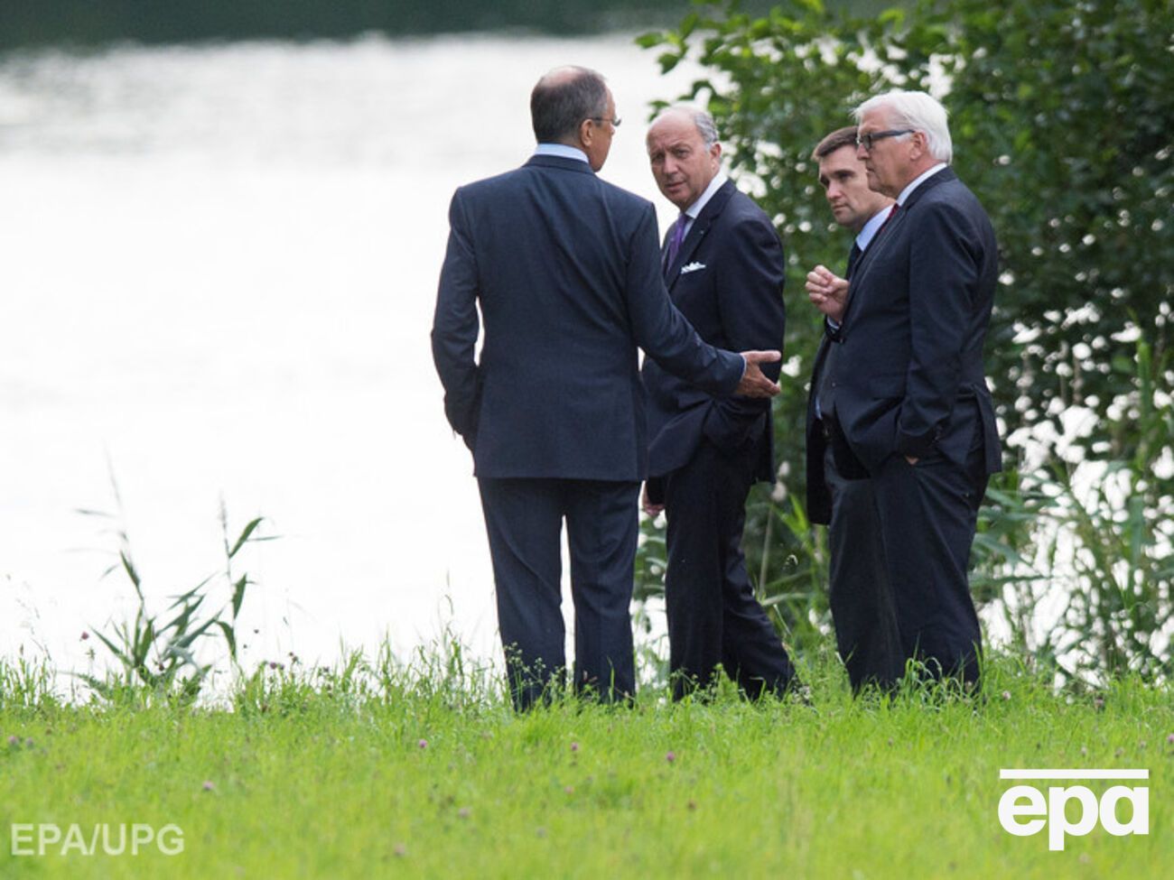 Главы МИД обсуждают выполнение Минских соглашений