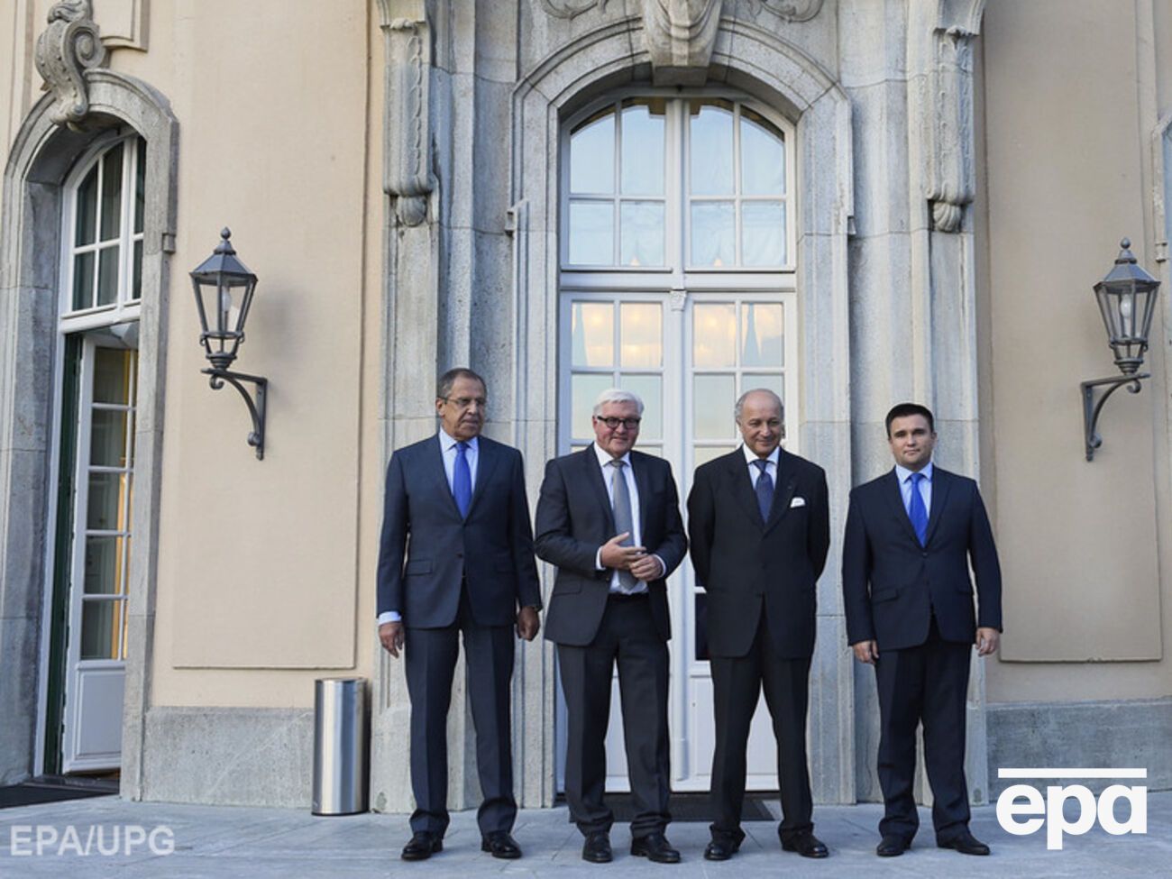 Климкин, Штайнмайер, Фабиус и Лавров обсуждают, как добиться прекращения огня на Донбассе