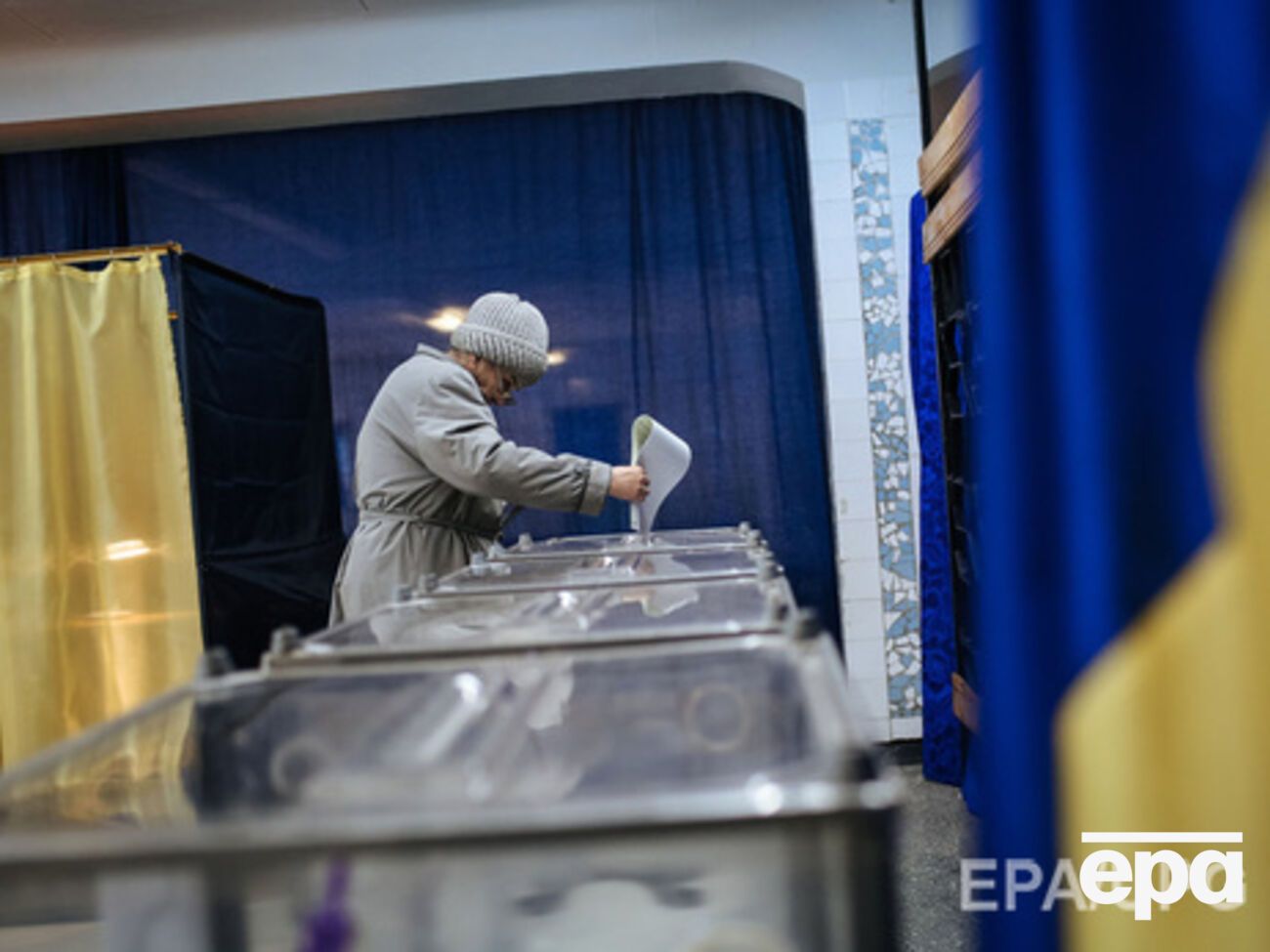 За должность главы Днепропетровска будут бороться три народных депутата