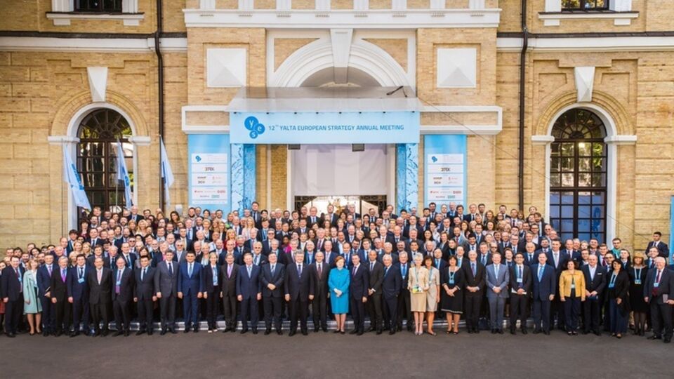 Участники YES верят в экономический рост в Украине, но не верят в завершение конфликта на Донбассе