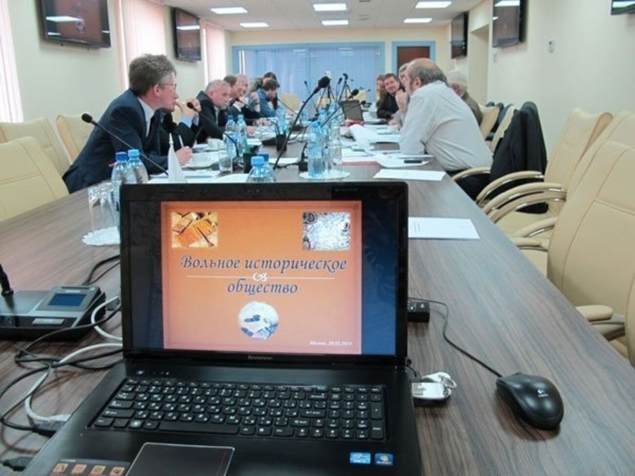 Российские историки выступили против заявлений Мединского