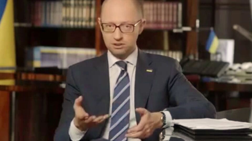 Яценюк: На следующей неделе, в четверг, парламент должен проголосовать за пять законов, которые изменят госбюджет