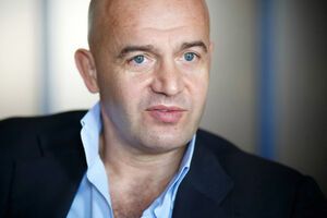 Кононенко заявил, что Блок Порошенко будет искать голоса в поддержку проекта изменений в Конституцию не только в коалиции