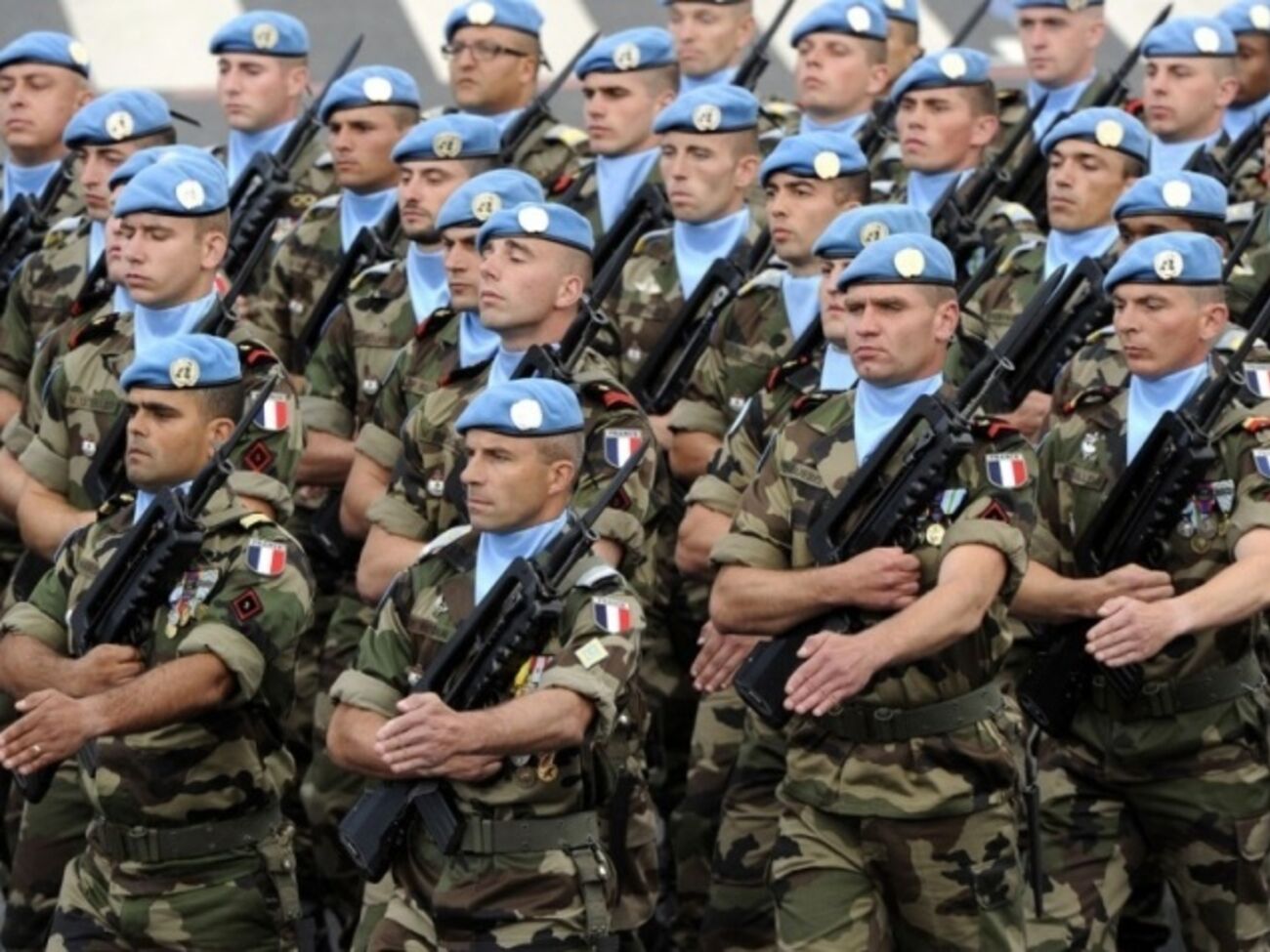 Большинство французов считают необходимым участие своих военных в наземной операции против ИГИЛ в Сирии