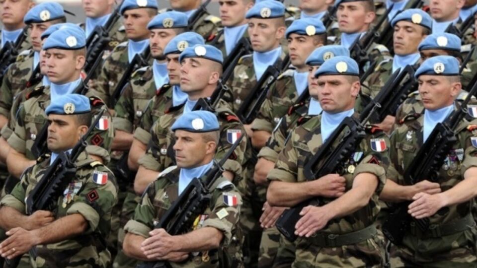 Большинство французов считают необходимым участие своих военных в наземной операции против ИГИЛ в Сирии