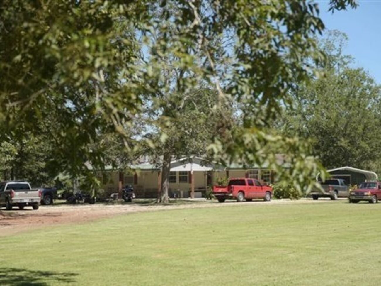 Мужчины давно дружили, рассказали их соседи