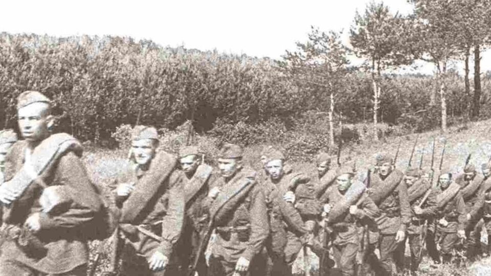 Киевлянка Хорошунова в дневнике 1941 года: Самое ужасное – это панический страх в армии