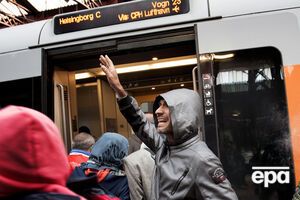 Поезда переполнены мигрантами