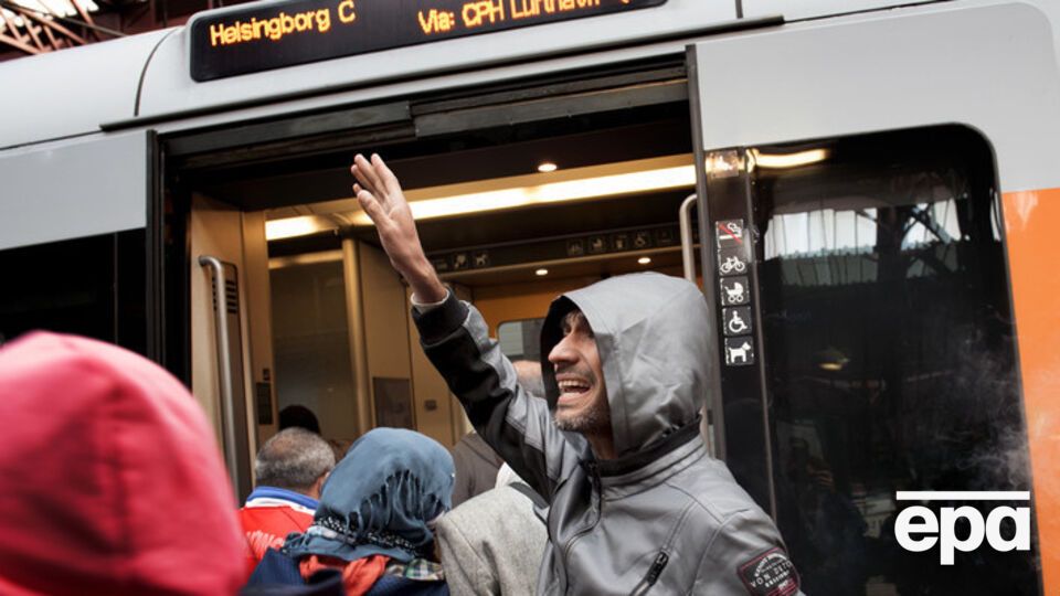 Поезда переполнены мигрантами