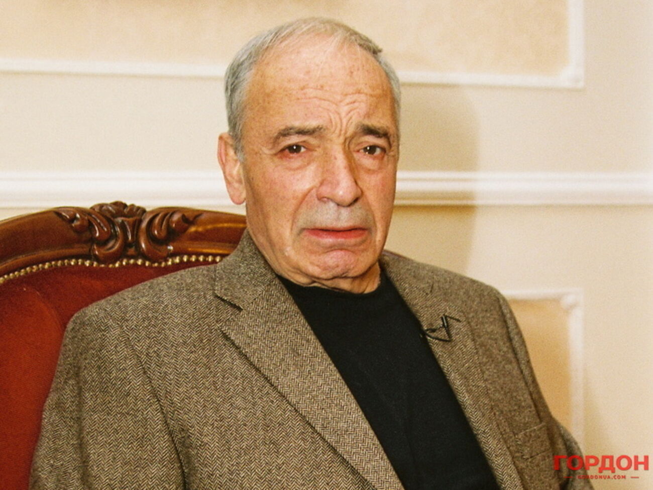 Валентин Гафт: Сколько у нас было великих деятелей, мы носили щиты с их портретами, кричали: "Да здравствует товарищ такой-то!" В итоге они оказались убийцами. Это политика