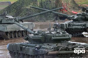 По словам американских чиновников, на сирийском аэродроме находятся российские танки и артиллерия