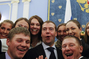 14 сентября премьер-министру РФ Дмитрию Медведеву исполнилось 50 лет